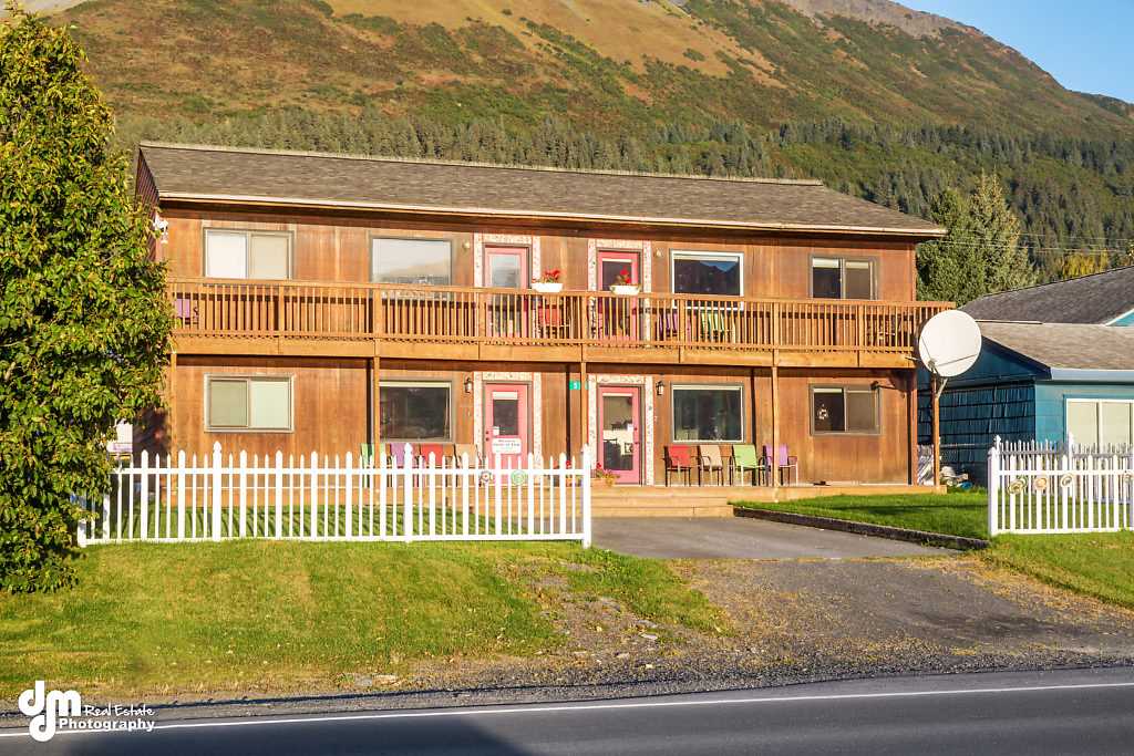 Baywatch Vacation Rental in Seward Alaska Spectacular Views Places